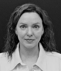 Porträttbild på Elena